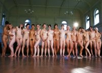 16 filles nues