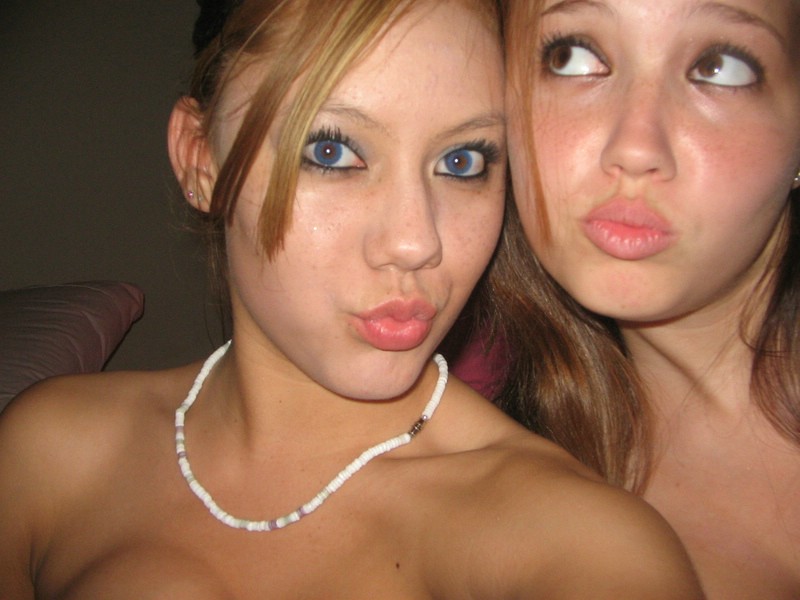 Oups on est des copines coquines